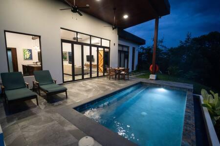 Modern Villa Overlooking Macal River Valley Benque Viejo del Carmen Esterno foto